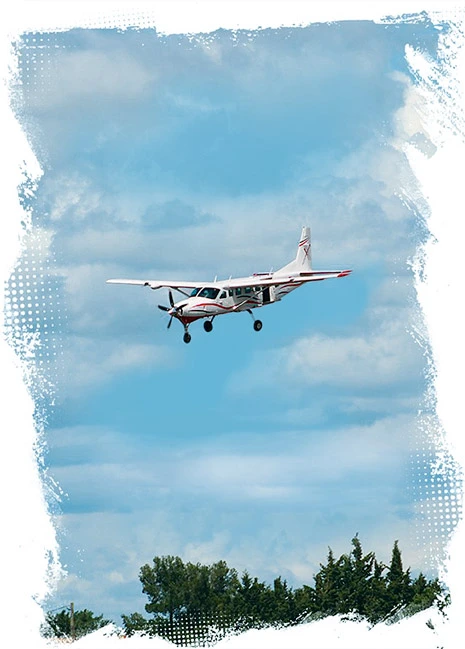 Les avions de Chutextrem, ecole de paracutisme et Saut en Tandem